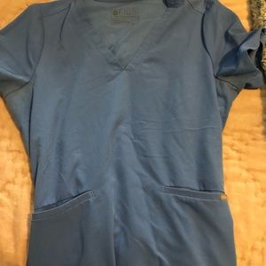 FIGS Casma Scrub Top